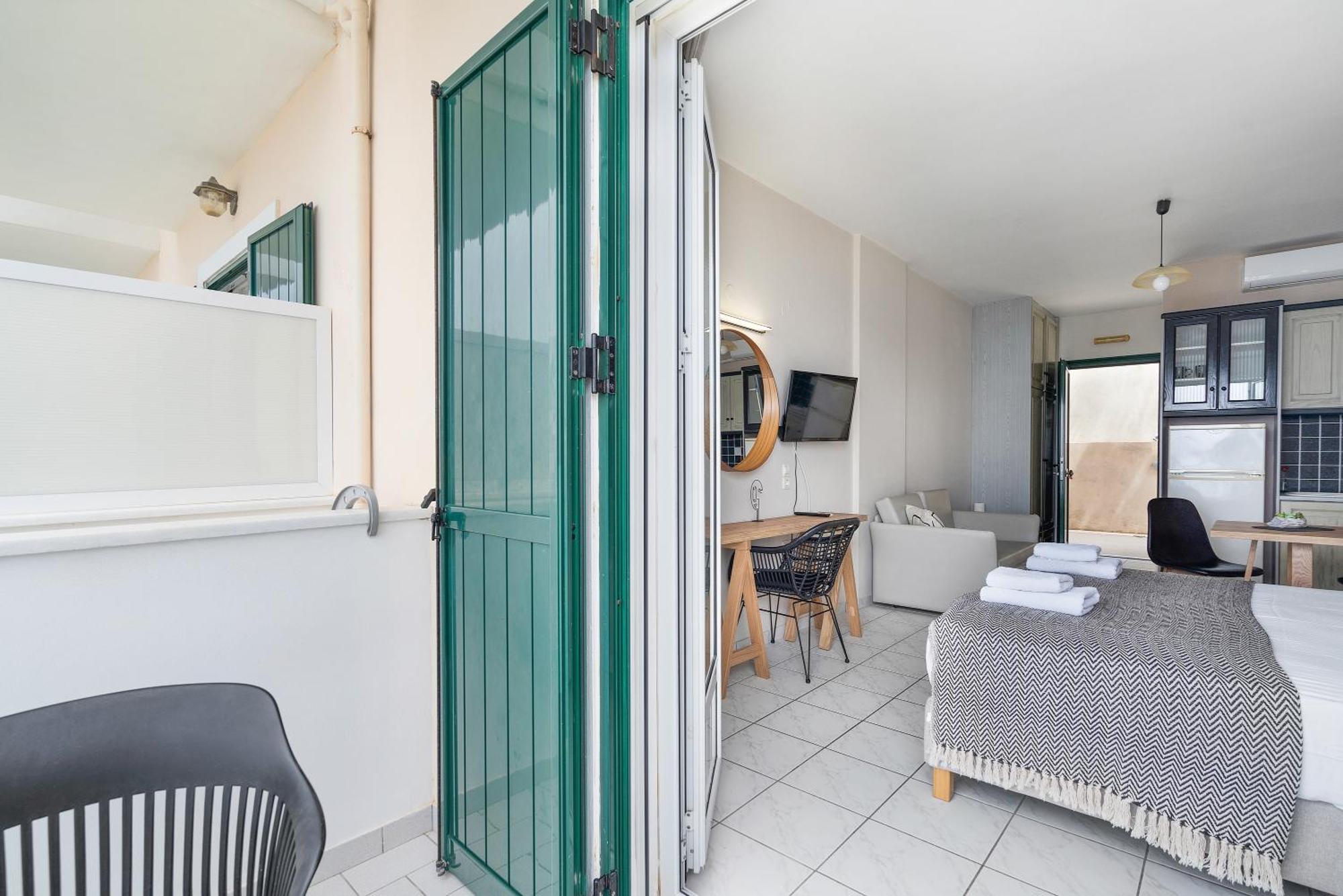 Sunset Premium 8 Apartment *